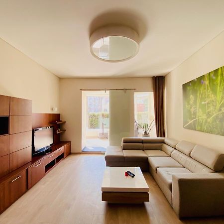 Great Flat With Terrace In Oldtown-Prime Rentals カウナス エクステリア 写真